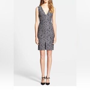 Alice & Olivia Baylee
cocktail dress size 2 US XS